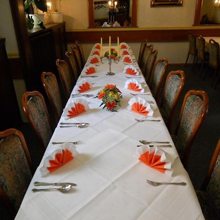 Hotel Restaurant Zur Post Βούρπεταλ Εξωτερικό φωτογραφία