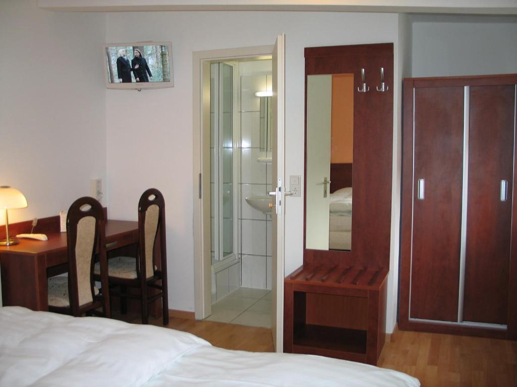 Hotel Restaurant Zur Post Βούρπεταλ Δωμάτιο φωτογραφία