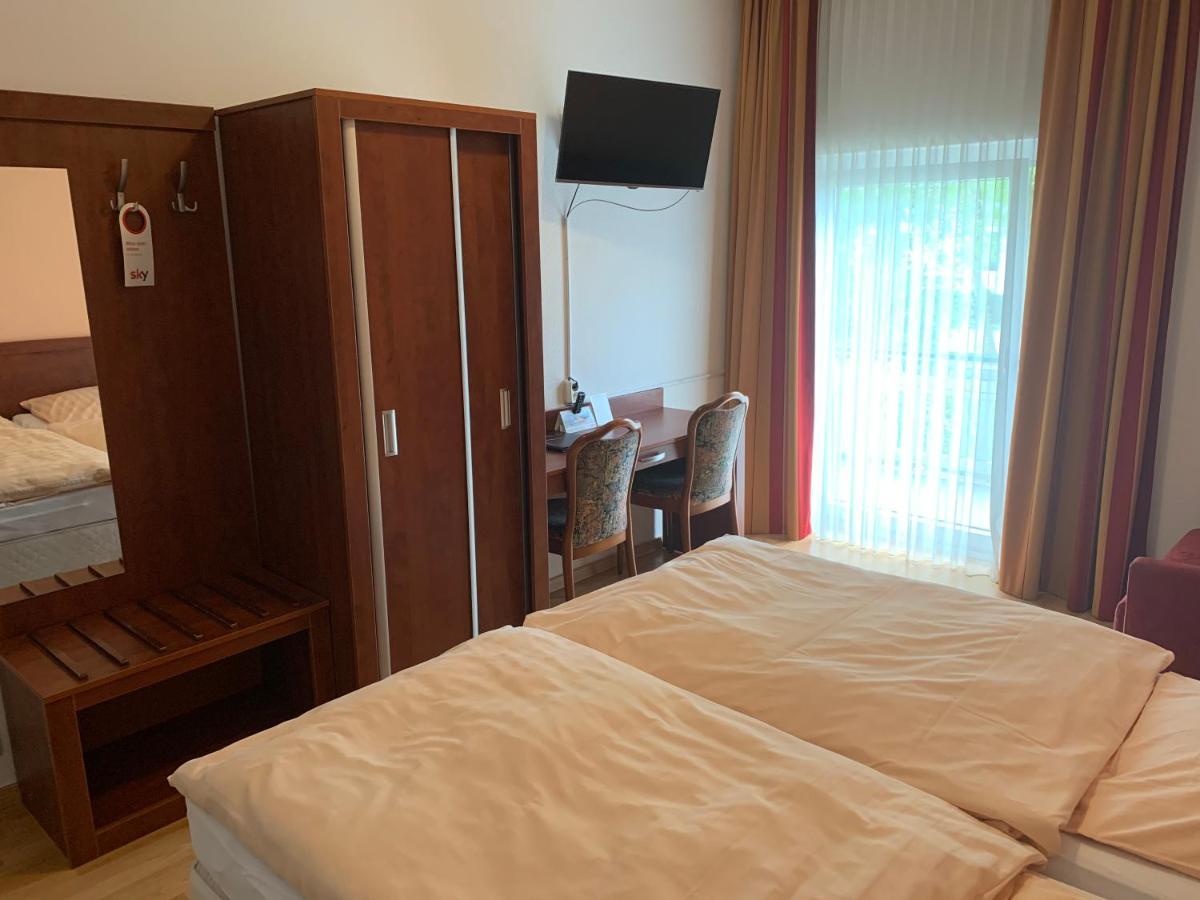 Hotel Restaurant Zur Post Βούρπεταλ Εξωτερικό φωτογραφία